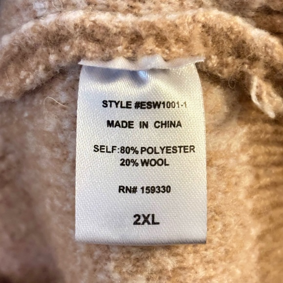 Oversized Aztec Print Sweater – Tan & White - Picture 7 of 7